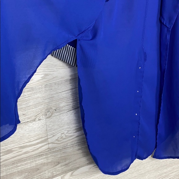 Navy Short Sleeve Blouse - Picture 5 of 8